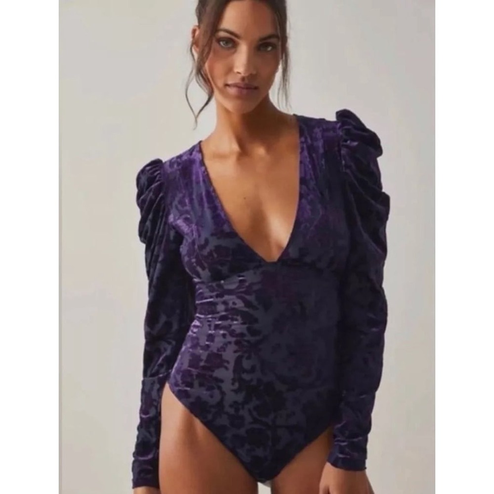 New with Tags  Free People Intimately Magic Hour Deep Plunge Bodysuit Size S